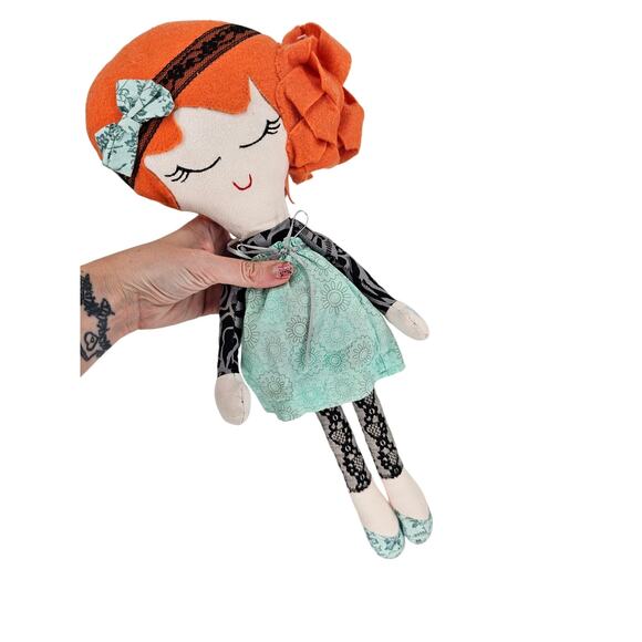 Large lot of 7 Handmade Cloth Dolls Boys and Girls Appx 18" Tall Plush Felt - Picture 5 of 5